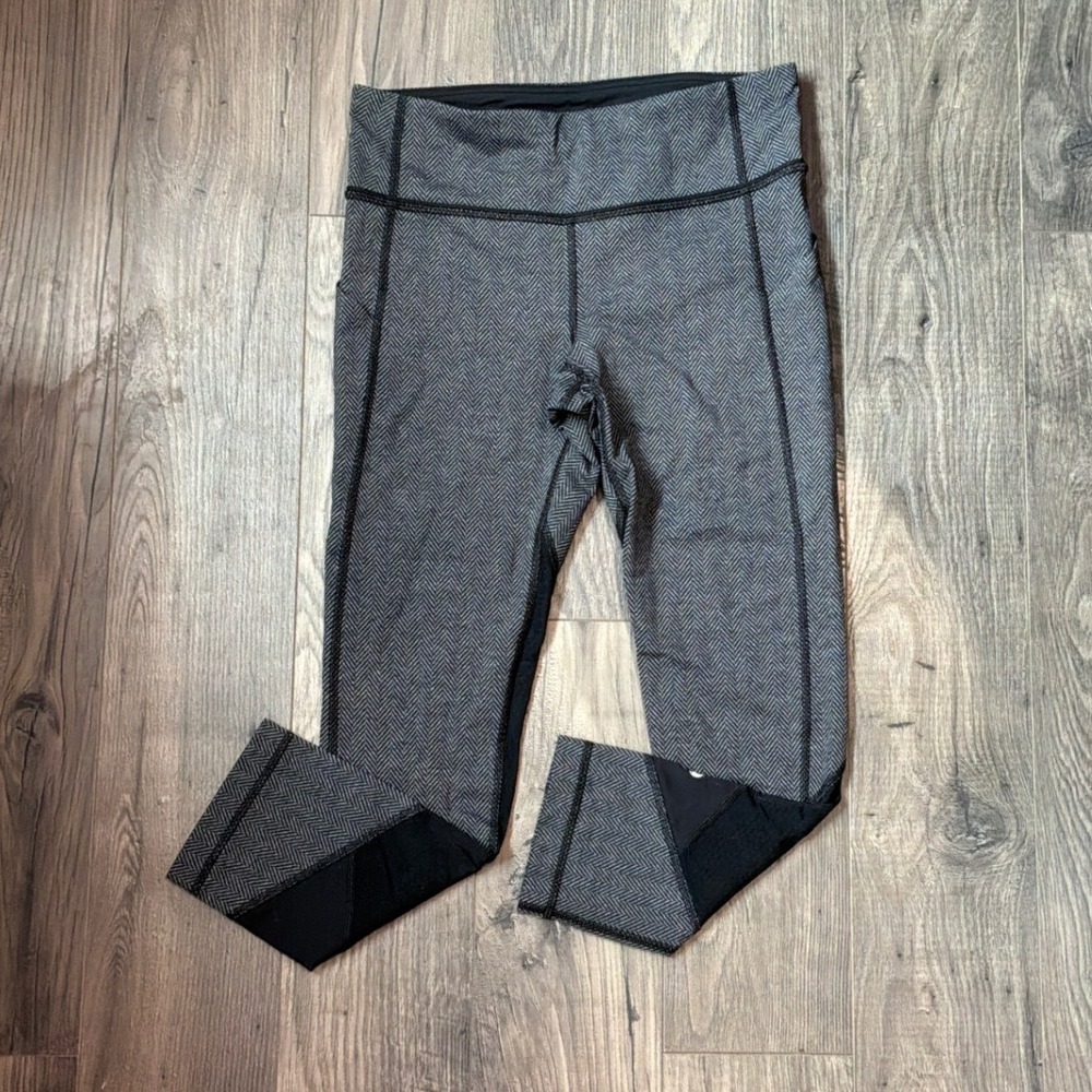 Lululemon Speed Crop Leggings Grey Black‎ Herringbone Mesh Pockets Size 6